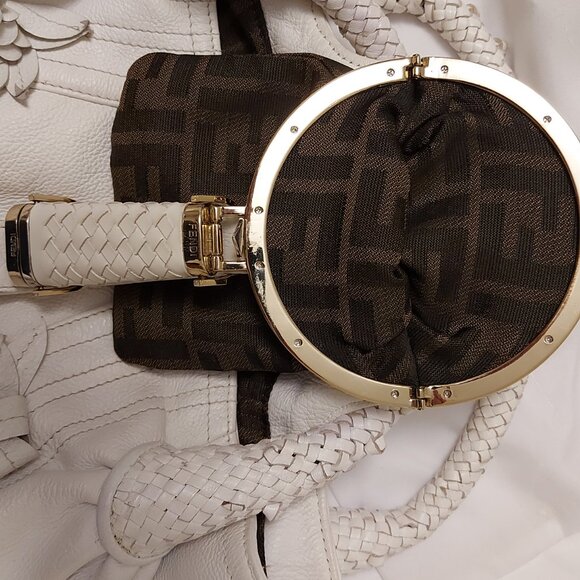 Fendi Spy Bag in White Leather - Picture 8 of 14